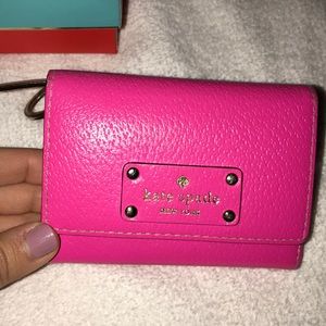 Gently used Kate spade wallet with key chain